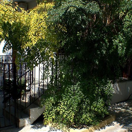 House Inside Garden Apartamento Volos Exterior foto